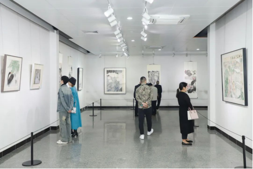 （花都区文化馆）走进“墨韵花都&middot;多彩白云”中国画创作交流展，体验国画艺术的独特魅力246.png
