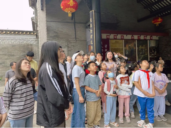 【信息稿】花都区博物馆举办“平凡荣光 岁月颂歌”劳动节活动738.png