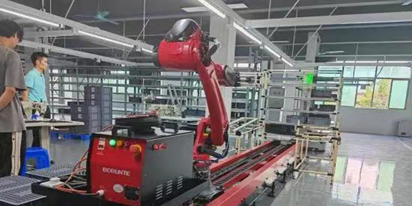 全国首个城市级工业人工智能中心-花都区新型工业化数字服务中心投入运行  创新驱动赋能行业发展