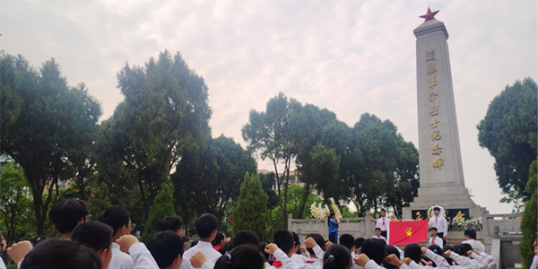 花都各界群众祭拜革命英烈达4万多人次  传承红色精神 凝聚爱国力量