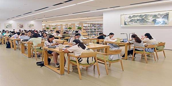 花都图书馆总分馆体系  服务模式让阅读触手可及