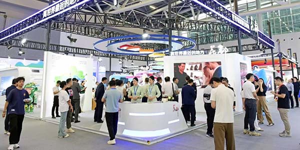 2025年国际机场博览会在广州广交会展馆盛大举行  花都展区集中展示区域产业优势